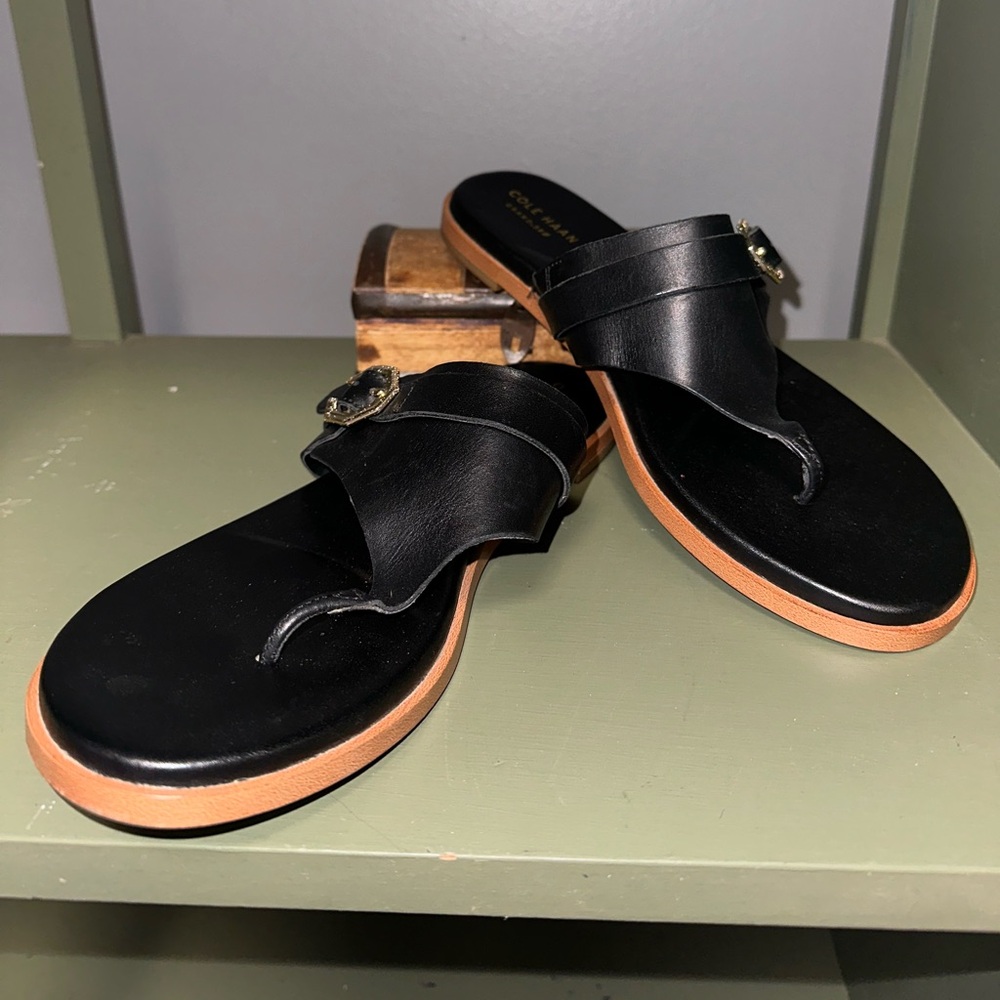 Cole Haan Grand.36O Women's Black Strappy‎ Comfort Slip On Thong Sandals Size 8B